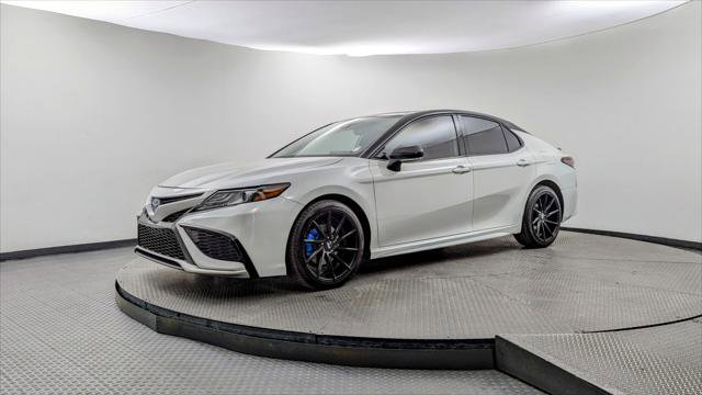 Used 2023 Toyota Camry XSE FWD image 2