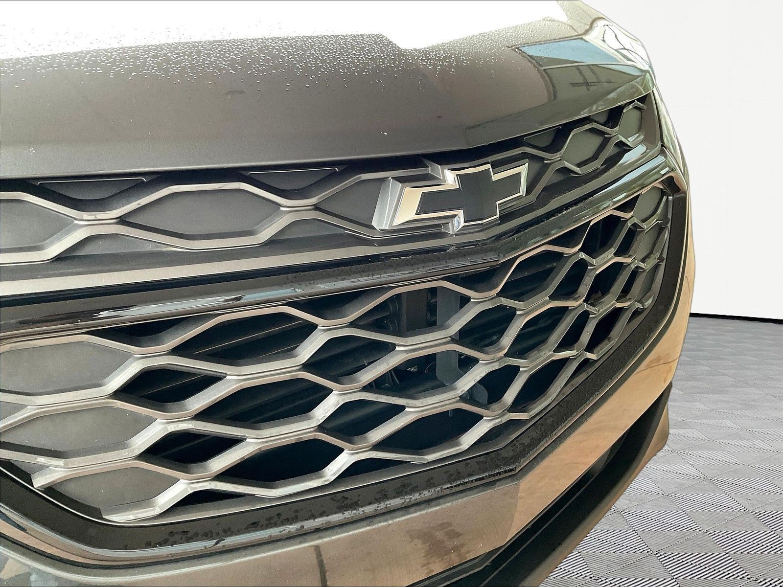 Used 2021 Chevrolet Equinox LS w/ LPO, Blackout Package FWD image 30