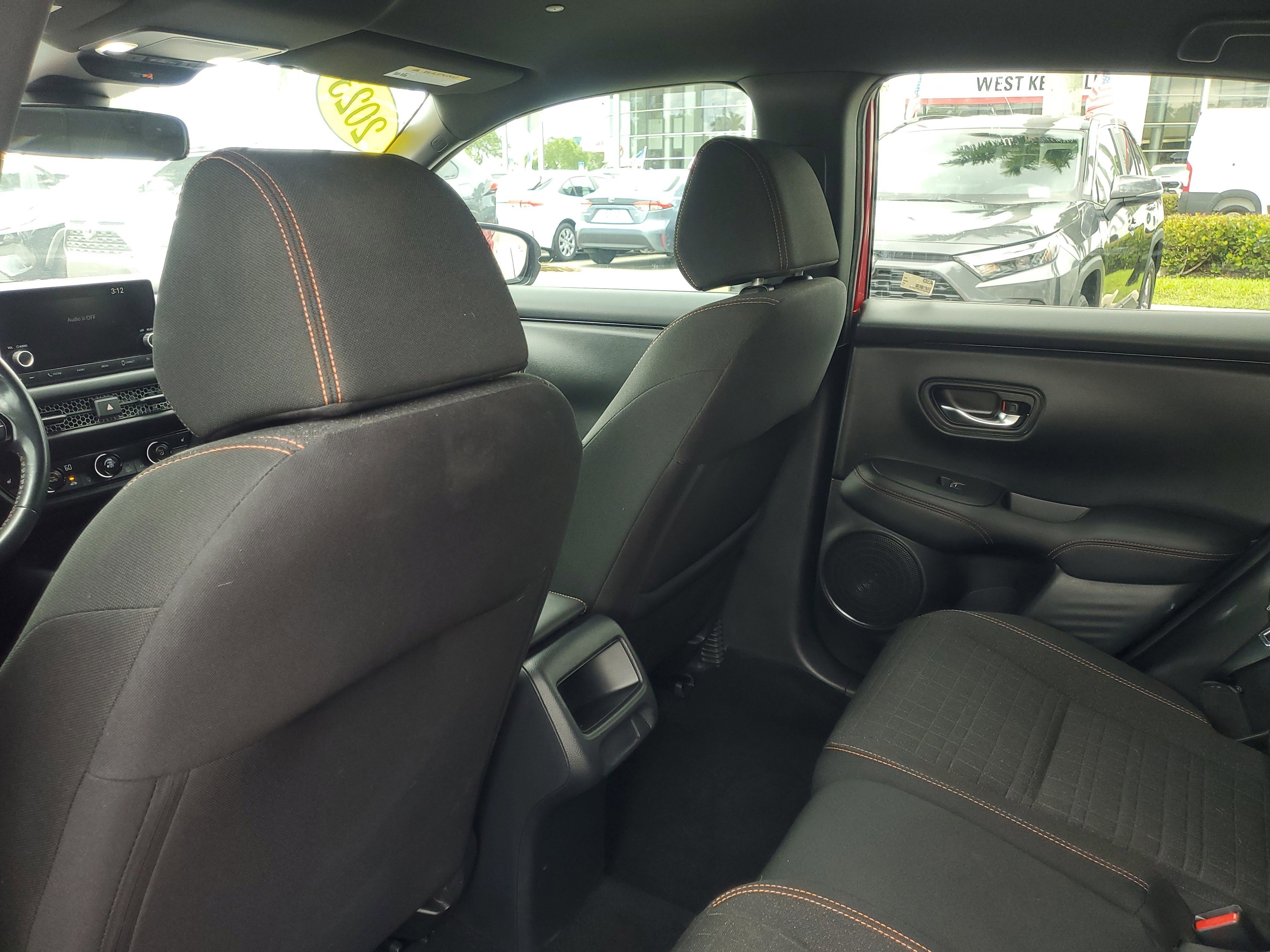 Used 2023 Honda HR-V Sport image 12