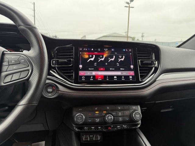 Used 2025 Dodge Durango GT AWD/4WD image 19