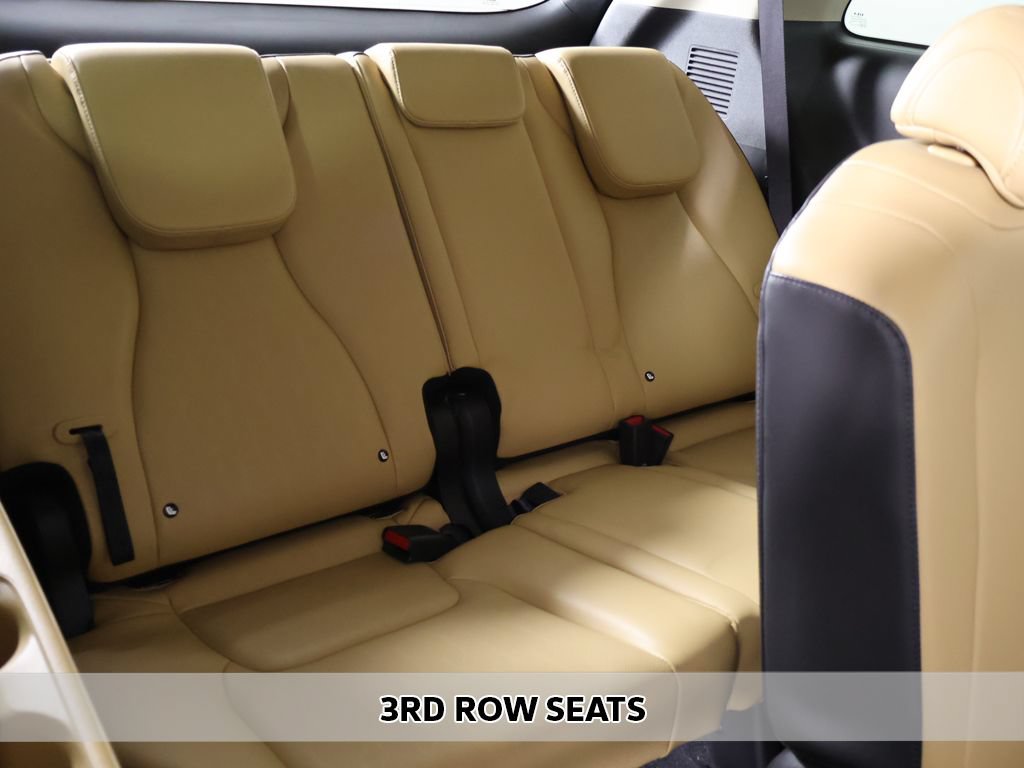 Used 2023 Kia Carnival LX FWD image 8