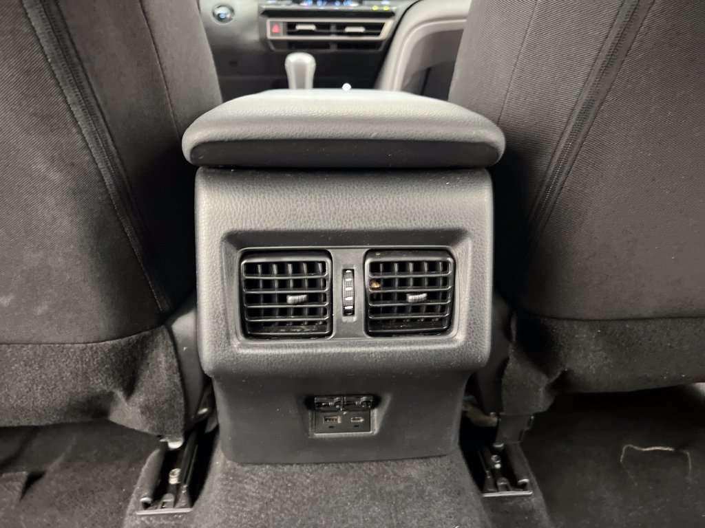 Used 2025 Toyota Camry LE FWD image 21
