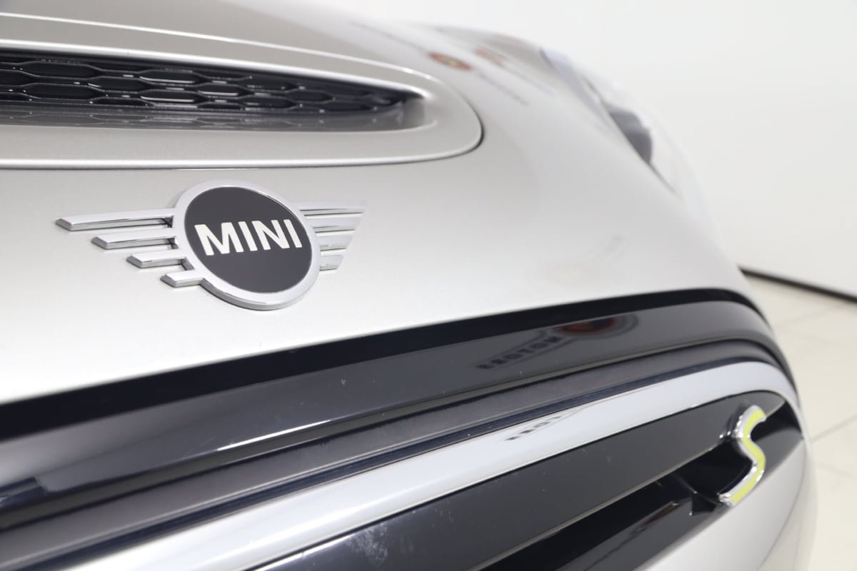 Used 2024 MINI Cooper SE FWD image 18