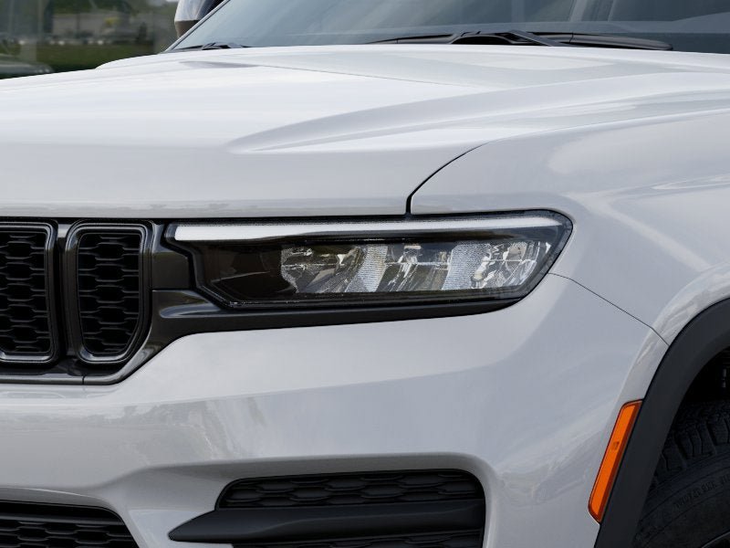 New 2025 Jeep Grand Cherokee Altitude RWD image 25
