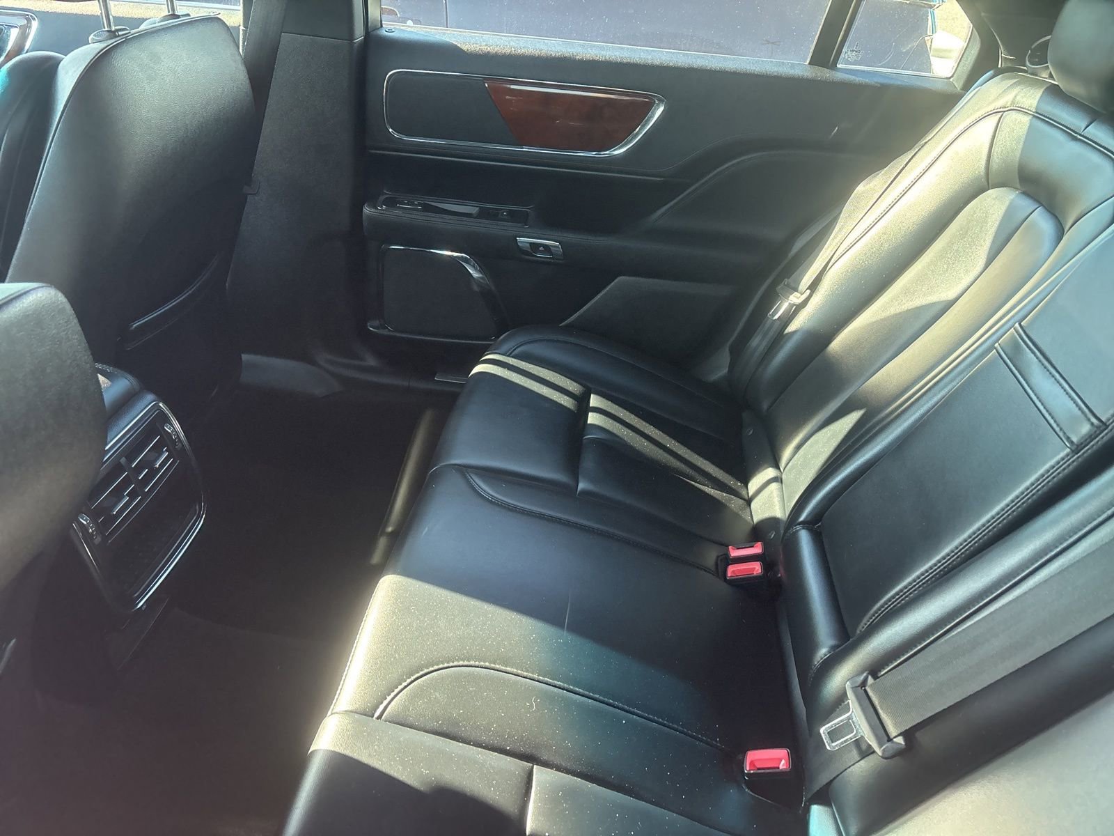 Used 2020 Lincoln Continental image 6