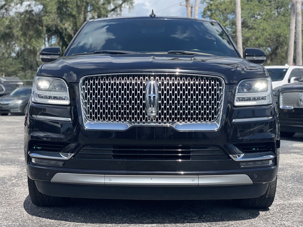 Used 2019 Lincoln Navigator L Select AWD/4WD image 9