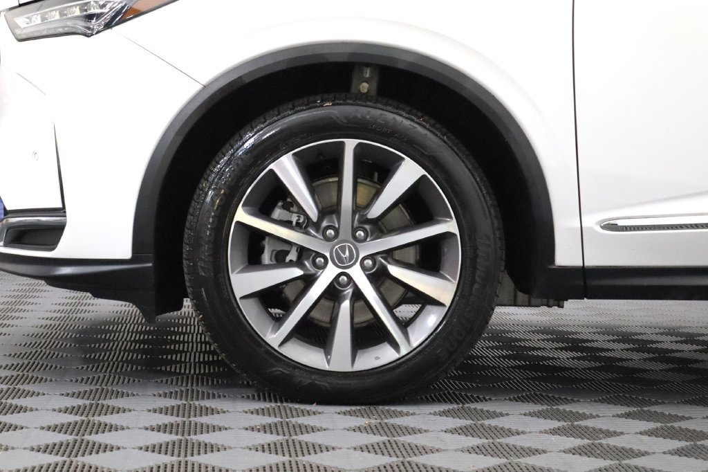 Certified 2025 Acura MDX w/ Technology Package AWD/4WD image 6
