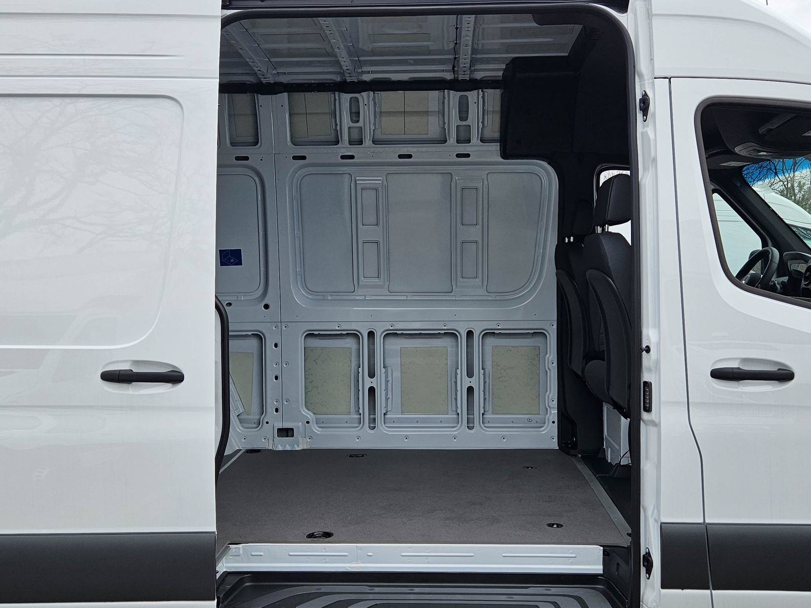 New 2025 Mercedes-Benz Sprinter 2500 image 25