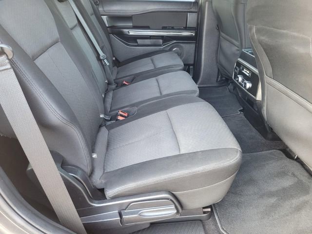 Used 2020 Ford Expedition XLT image 14