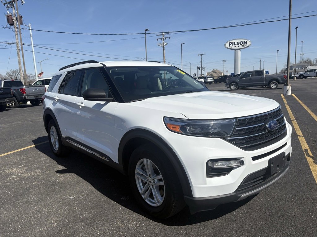 Used 2023 Ford Explorer XLT w/ Equipment Group 202A image 2