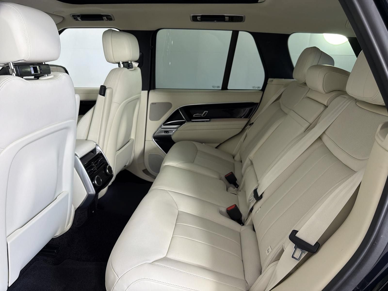 New 2026 Land Rover Range Rover SE AWD/4WD image 26
