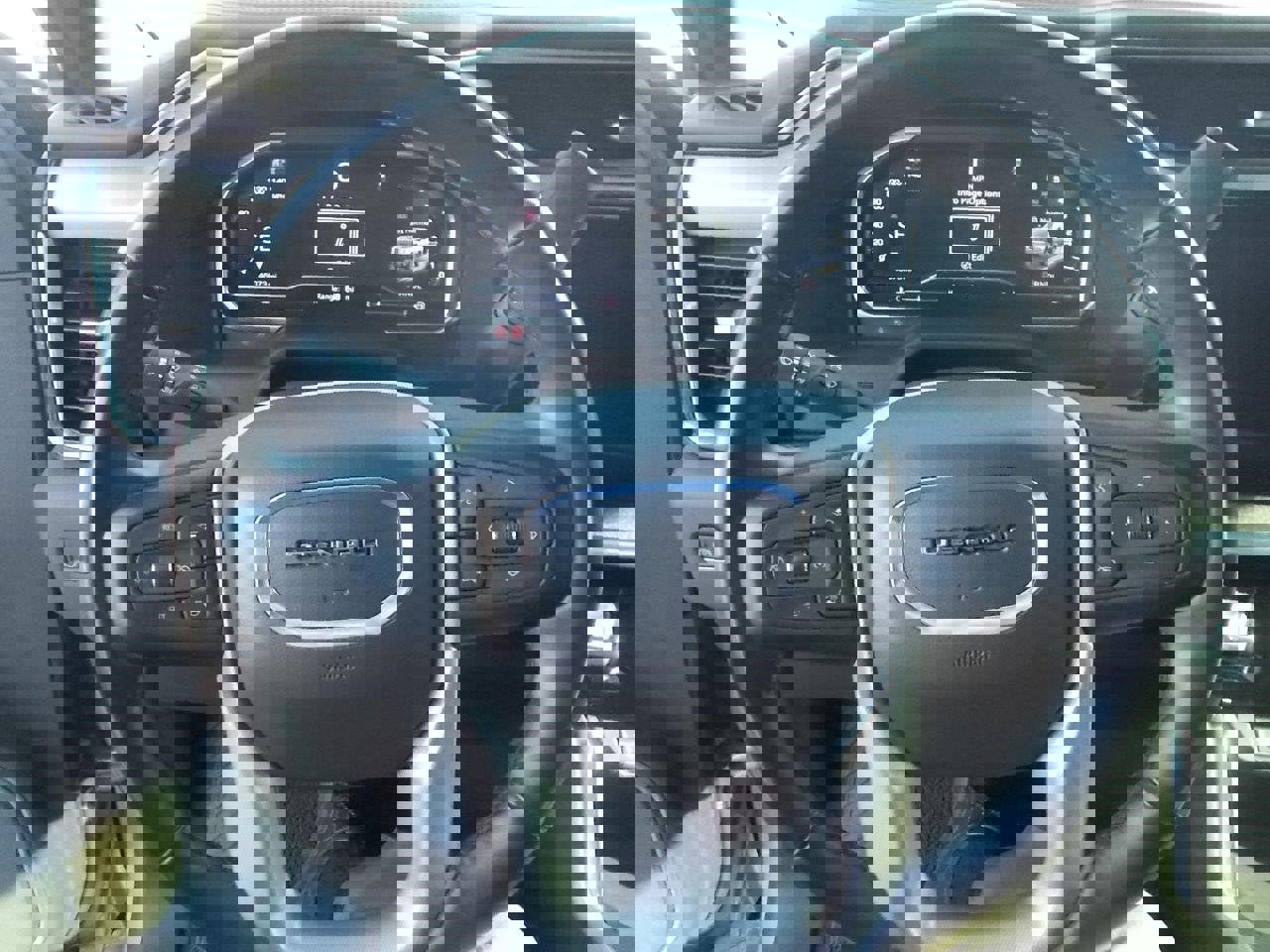 Used 2024 GMC Sierra 2500 Denali w/ Denali Reserve Package image 10