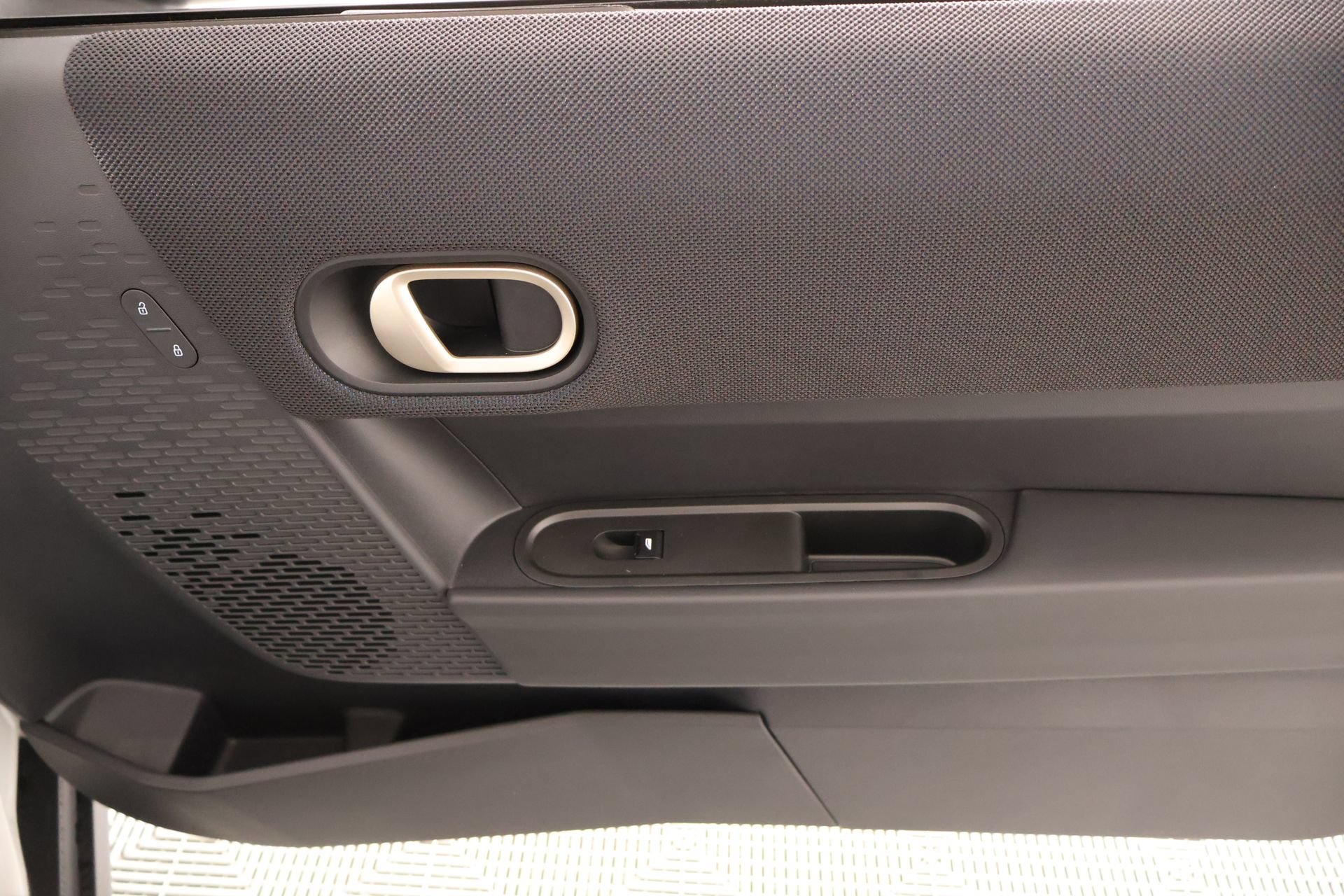 New 2026 MINI Cooper 2-Door Hardtop FWD image 14