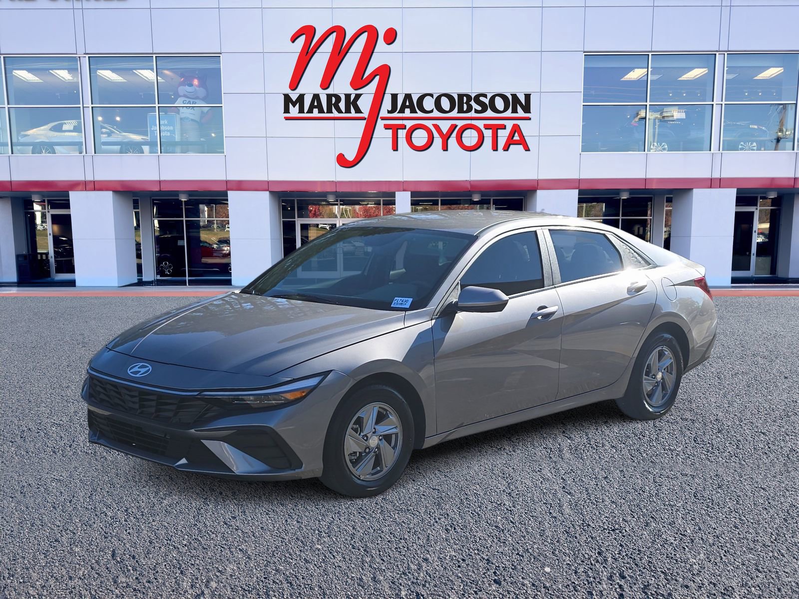 Used 2024 Hyundai Elantra SE