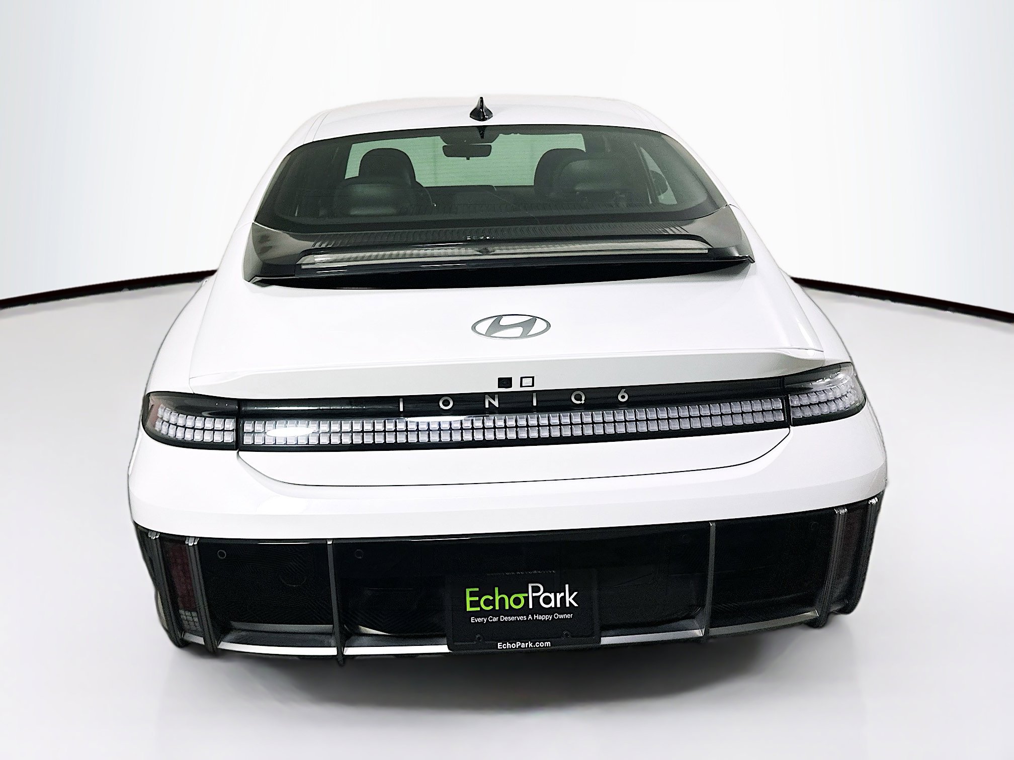 Used 2024 Hyundai Ioniq 6 SE RWD image 7