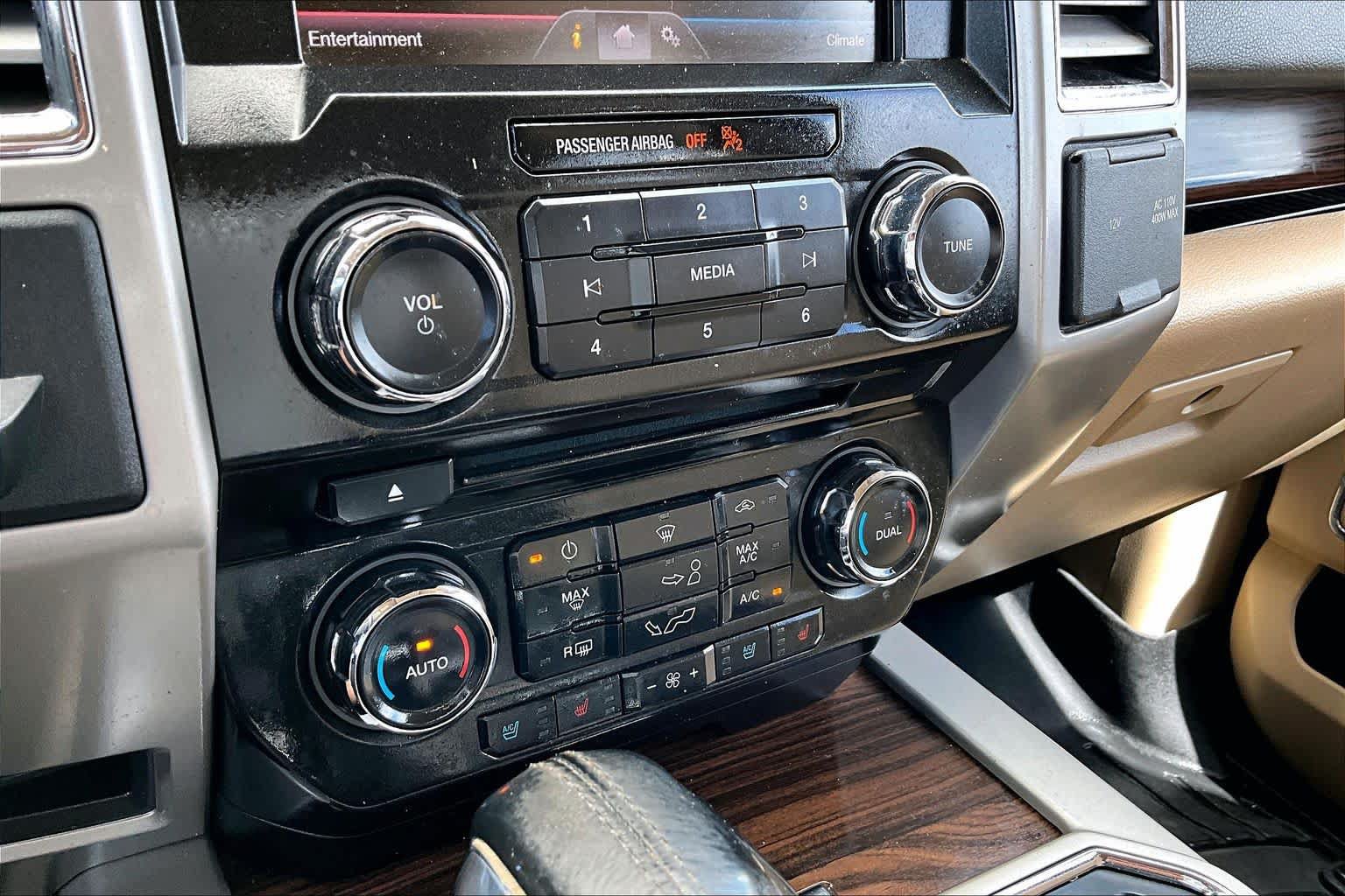 Used 2015 Ford F150 Lariat w/ Equipment Group 501A Mid RWD image 32