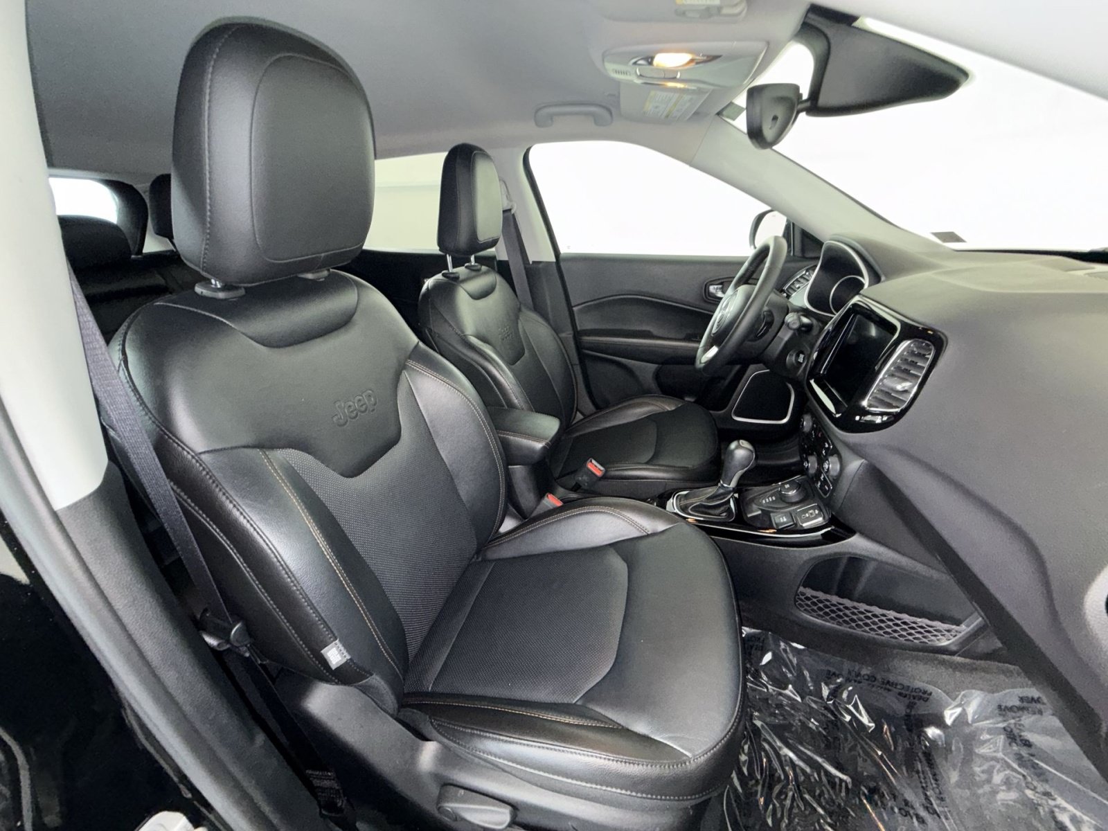 Used 2018 Jeep Compass Limited AWD/4WD image 26