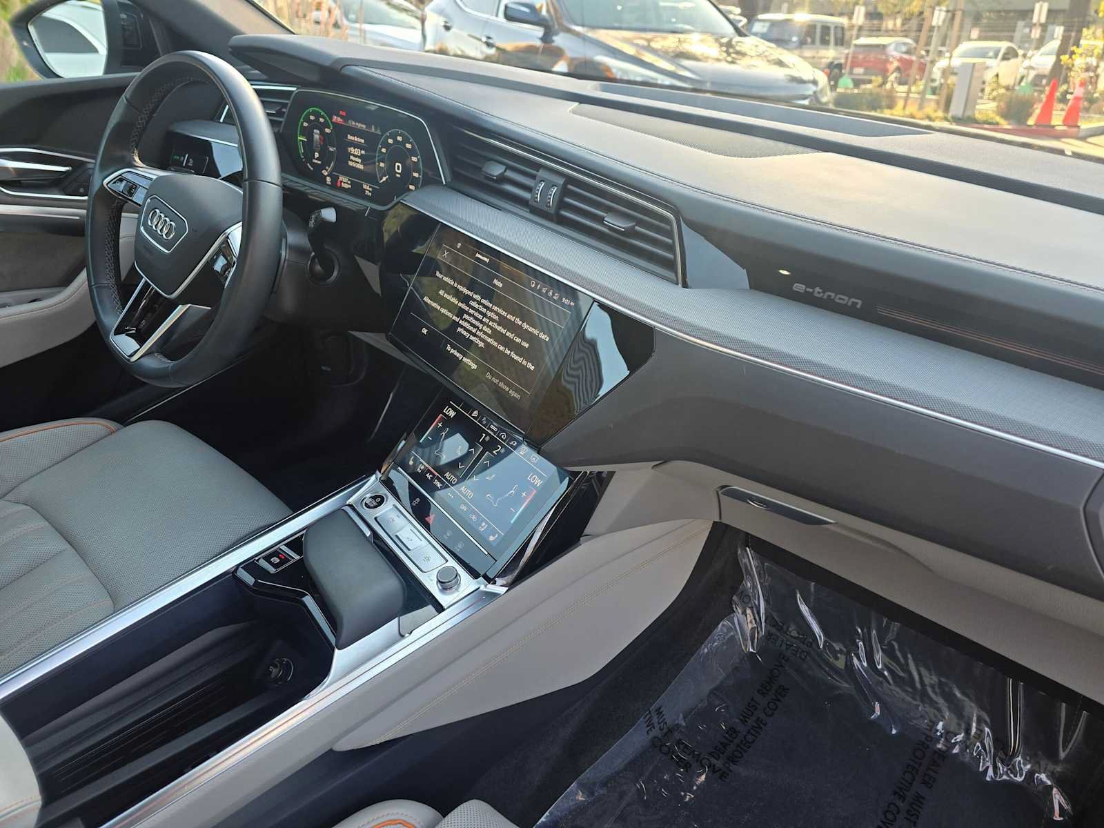 Used 2024 Audi Q8 e-tron Prestige w/ Prestige Package AWD/4WD image 11