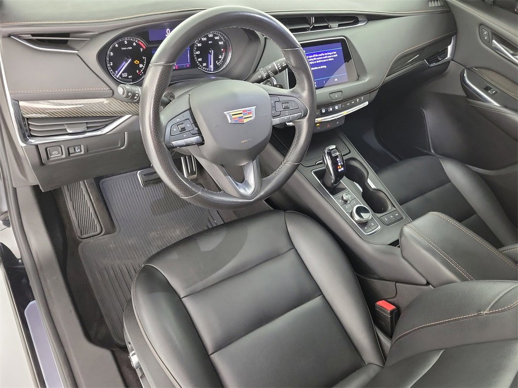 Used 2023 Cadillac XT4 Sport image 18