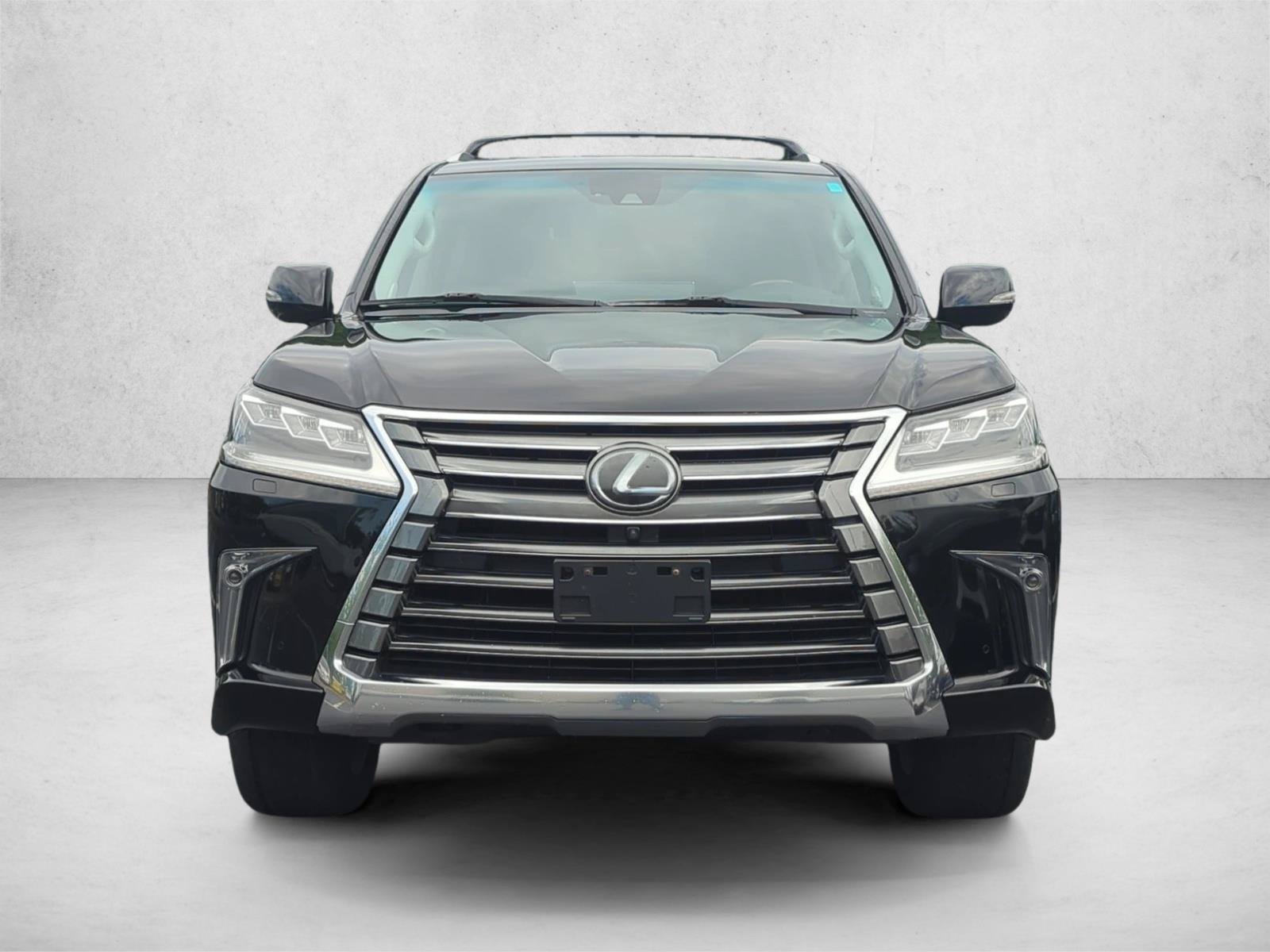 Used 2016 Lexus LX 570 4WD w/ Luxury Package image 2