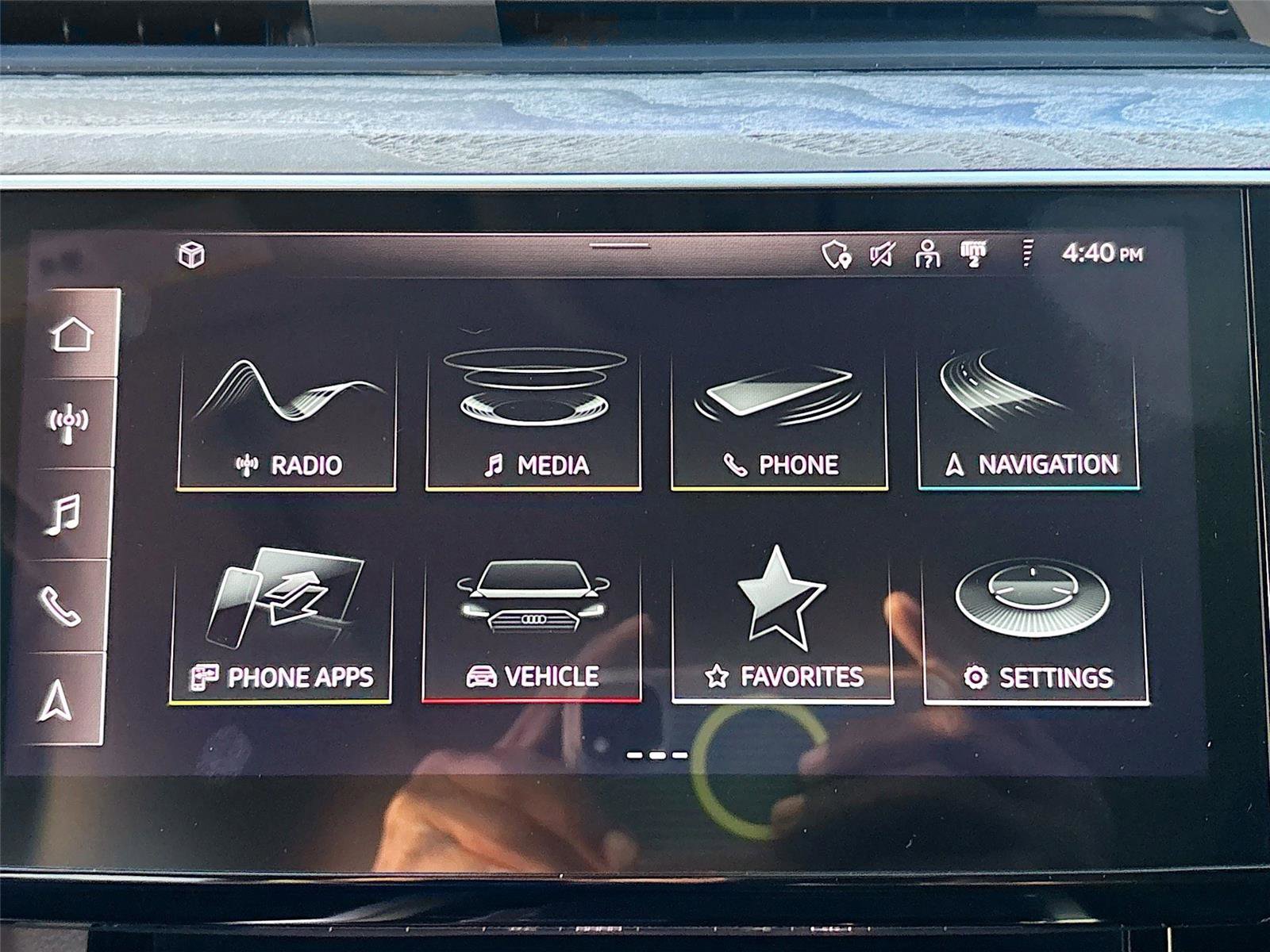 Used 2021 Audi e-tron Premium w/ Convenience Plus Package image 19