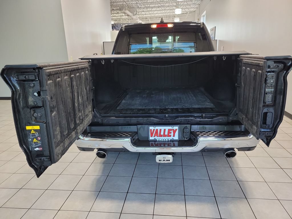 Used 2020 RAM 1500 Limited AWD/4WD image 17