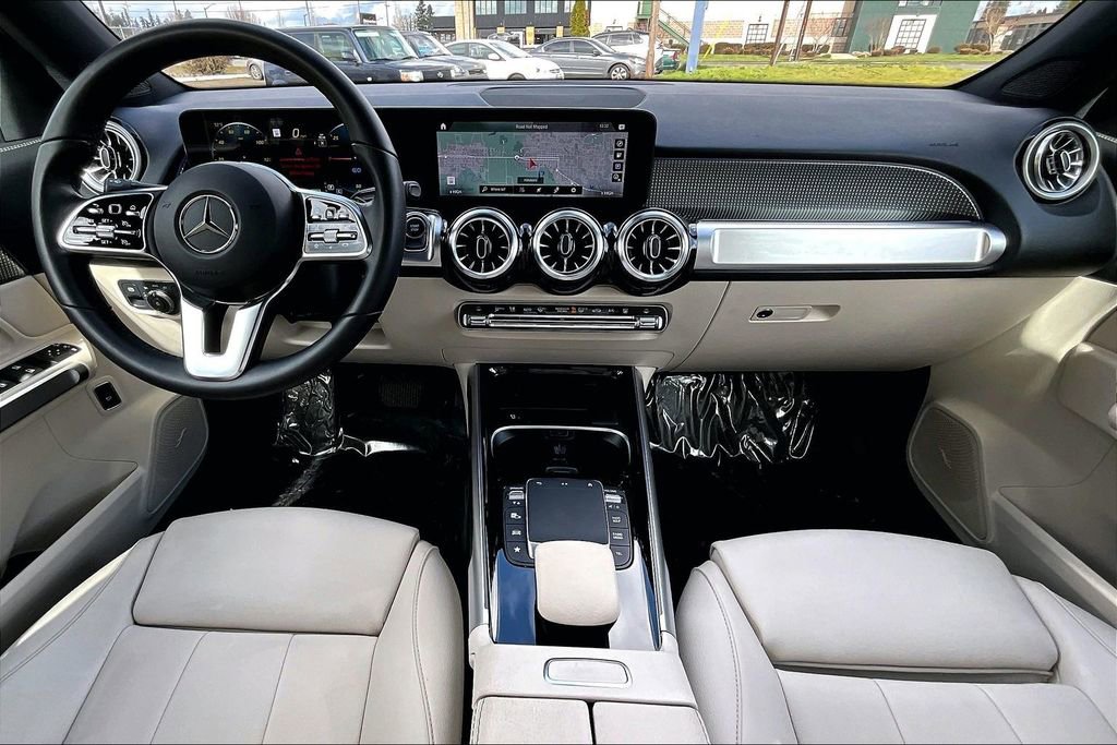 Used 2023 Mercedes-Benz EQB 250+ image 16