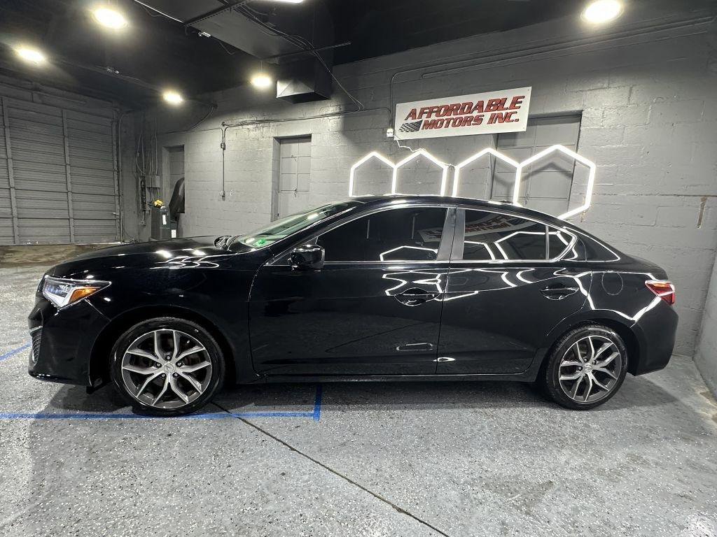 Used 2020 Acura ILX Premium Package image 2