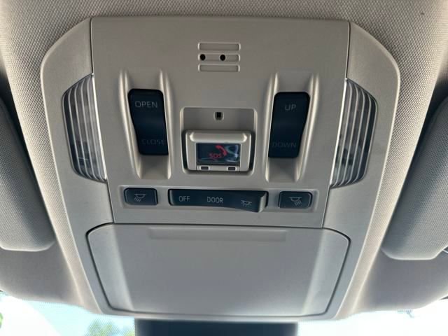 Used 2022 Toyota Highlander XLE image 21