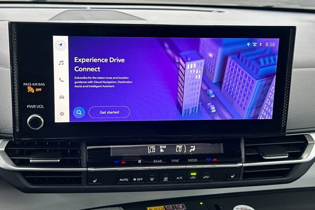 Used 2025 Toyota Sienna XLE image 23