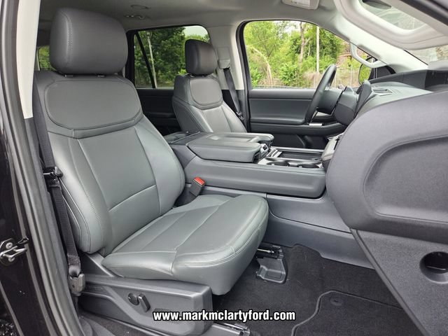 New 2026 Ford Expedition Active RWD image 14