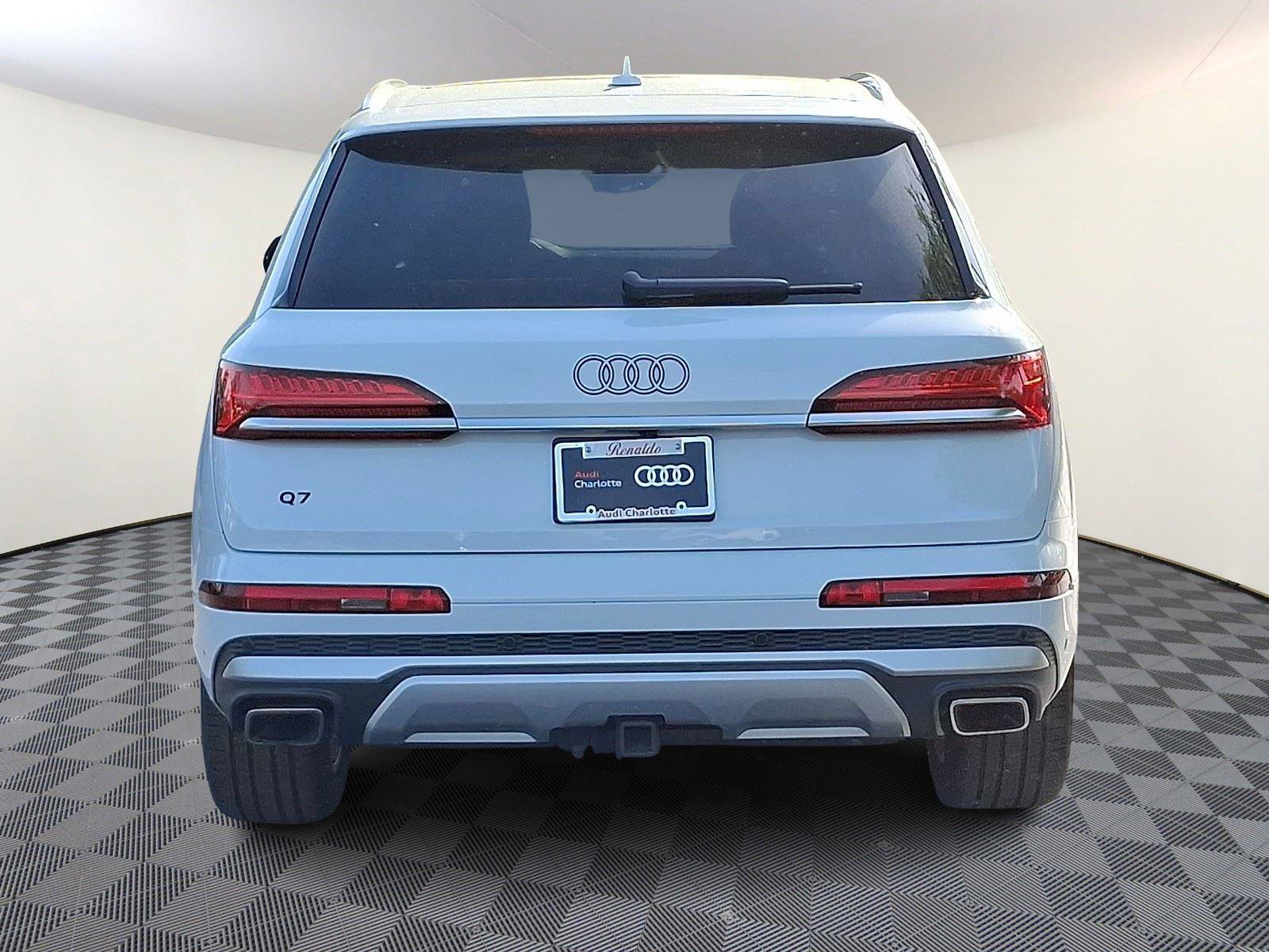 Used 2025 Audi Q7 3.0T Premium Plus w/ Premium Plus Package AWD/4WD image 5