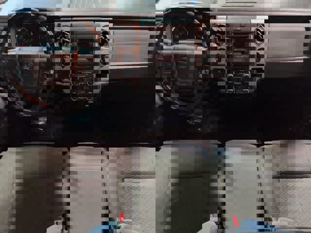 Used 2013 Ford F150 XLT w/ Luxury Equipment Group image 15