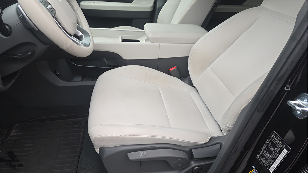 Certified 2026 Hyundai Santa Fe SE AWD/4WD image 15