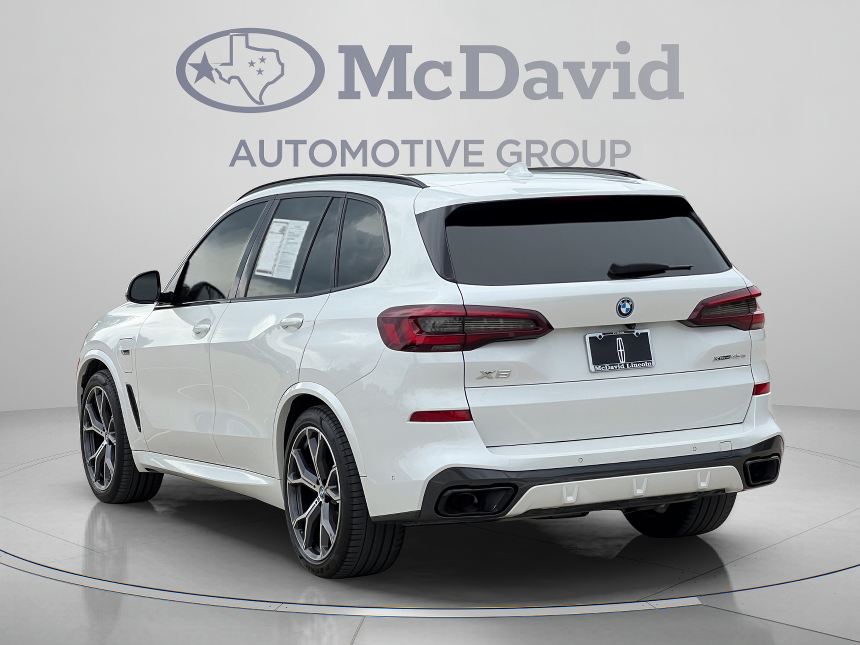Used 2022 BMW X5 xDrive45e w/ M Sport Package AWD/4WD image 5
