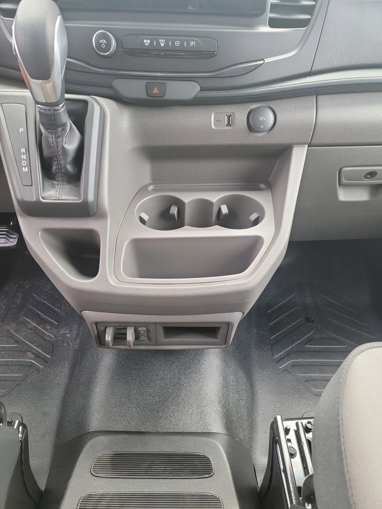 New 2025 Ford Transit 250 148 Medium Roof image 26