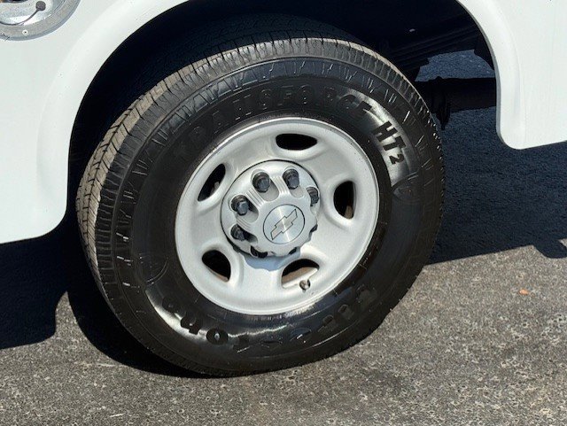 Used 2019 Chevrolet Express 3500 w/ Power Convenience Package image 10