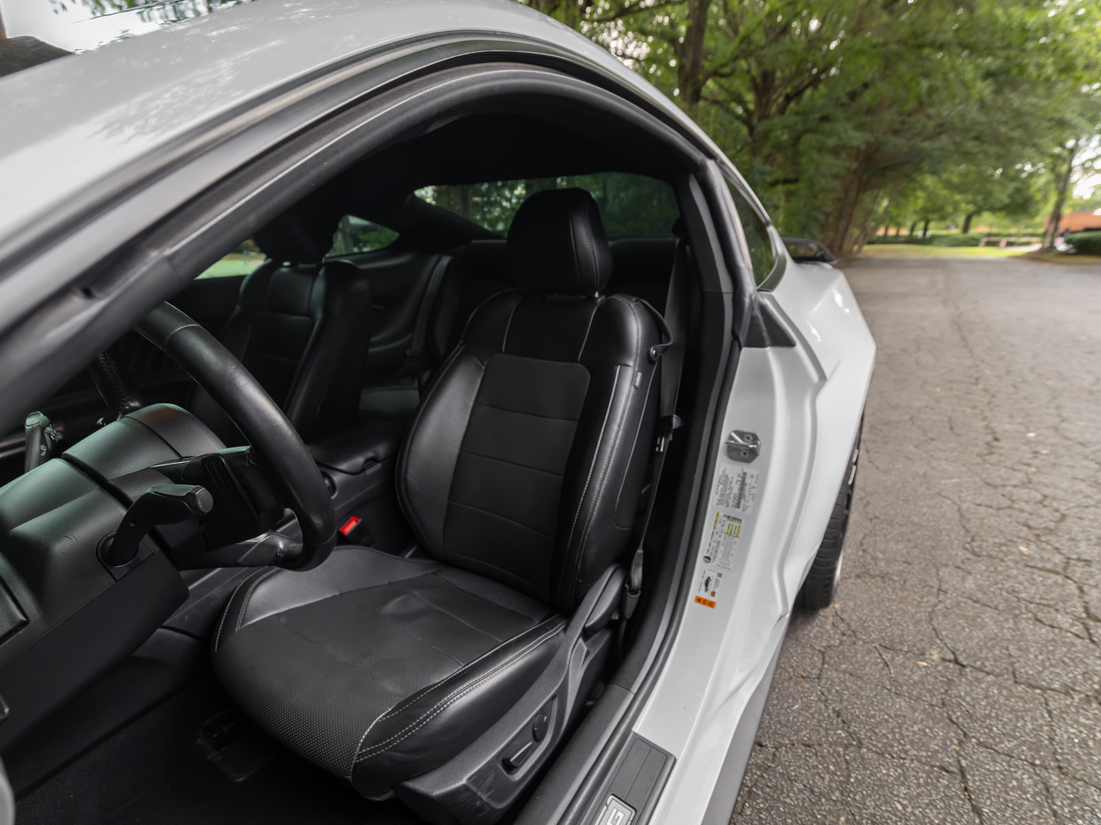 Used 2020 Ford Mustang GT Premium RWD image 12
