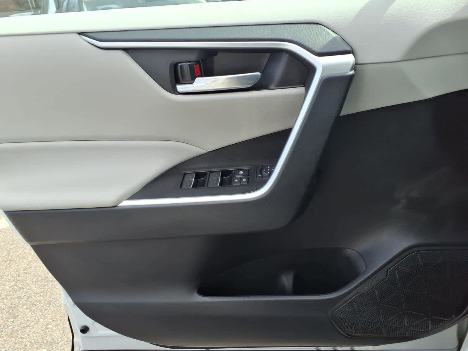 Used 2023 Toyota RAV4 XLE w/ Convenience Package AWD/4WD image 16