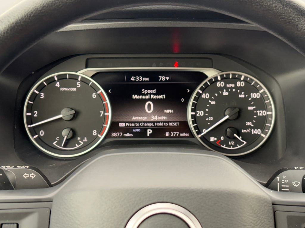 Used 2025 Nissan Rogue S image 14