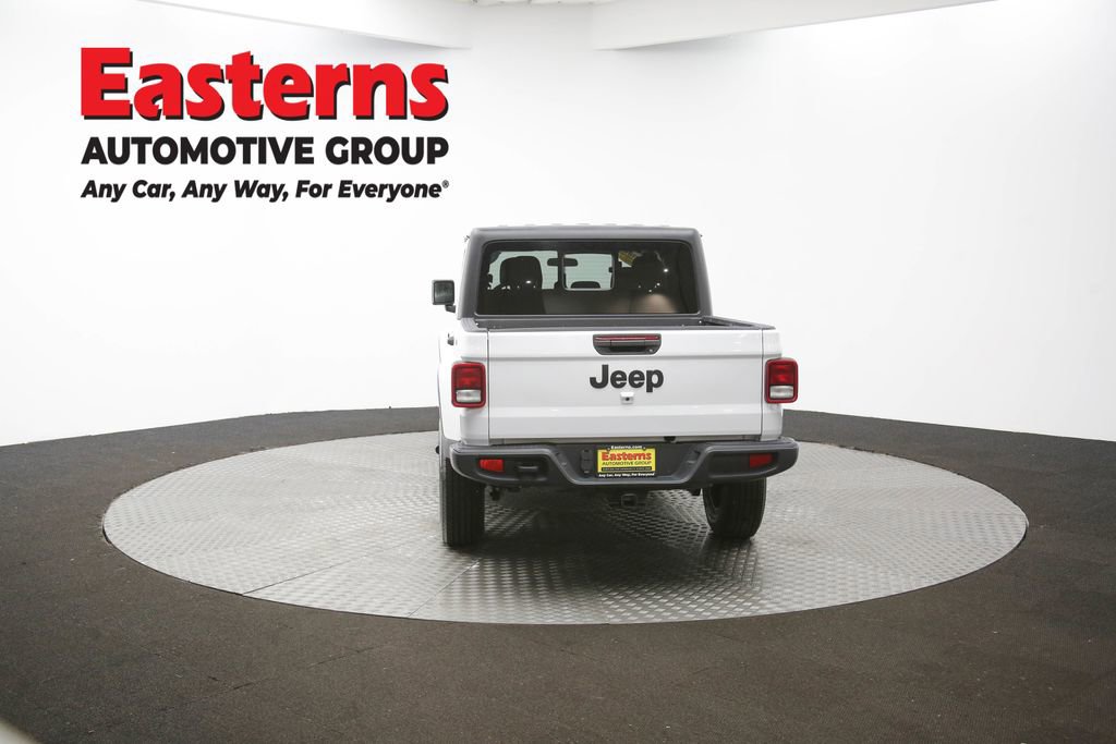 Used 2023 Jeep Gladiator Sport image 36