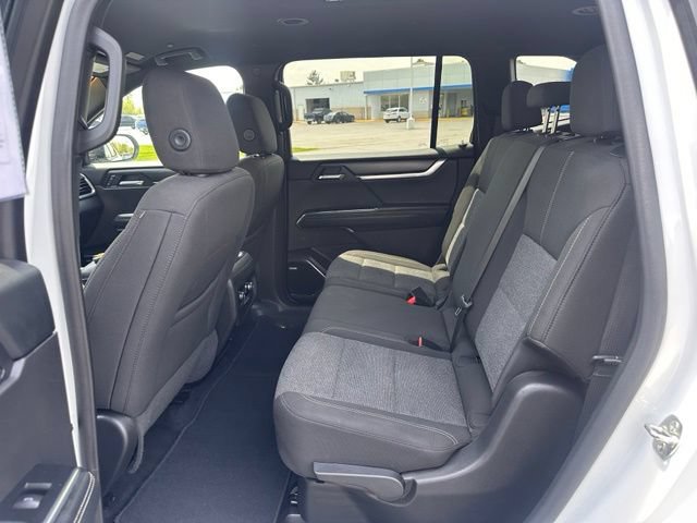 Used 2025 GMC Acadia Elevation AWD/4WD image 11