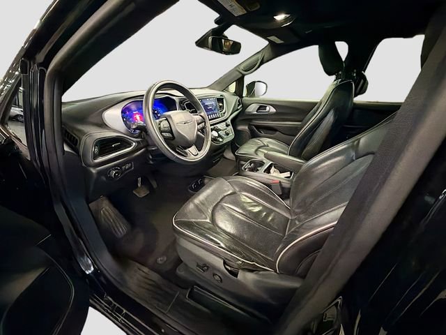 Used 2019 Chrysler Pacifica Limited w/ Advanced Safetytec Group image 20