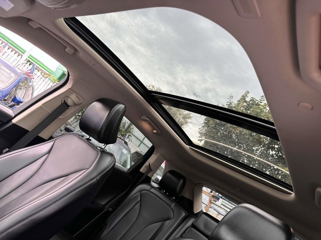 Used 2023 Lincoln Nautilus Reserve w/ Luxury Package image 11