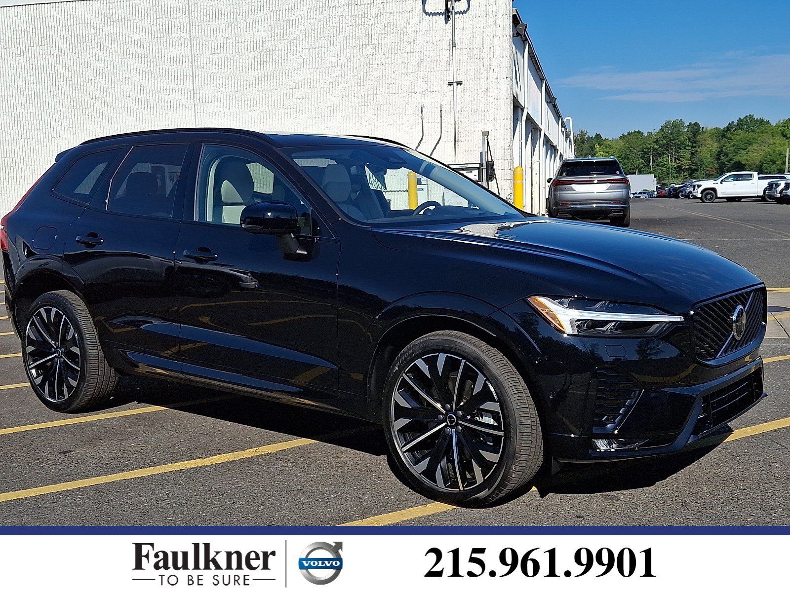 New 2026 Volvo XC60 B5 Ultra w/ Protection Package Premier