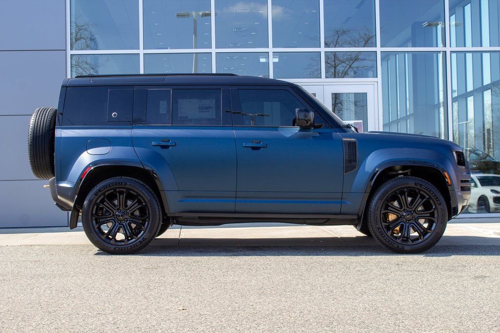Used 2026 Land Rover Defender 110 AWD/4WD image 4