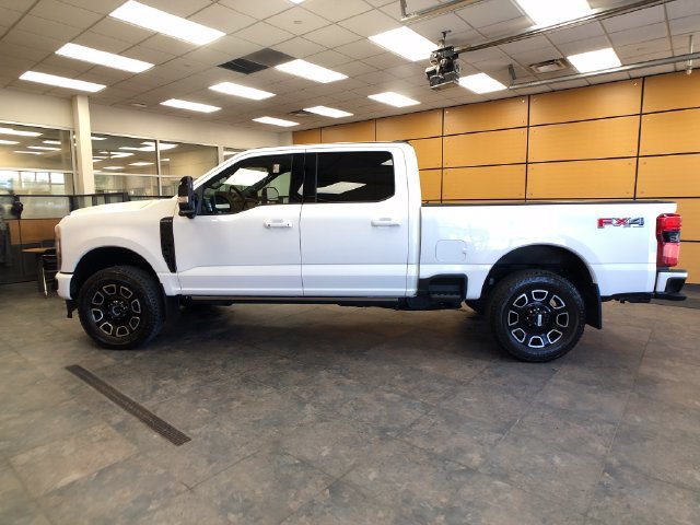 Used 2026 Ford F350 Platinum w/ FX4 Off-Road Package AWD/4WD image 4