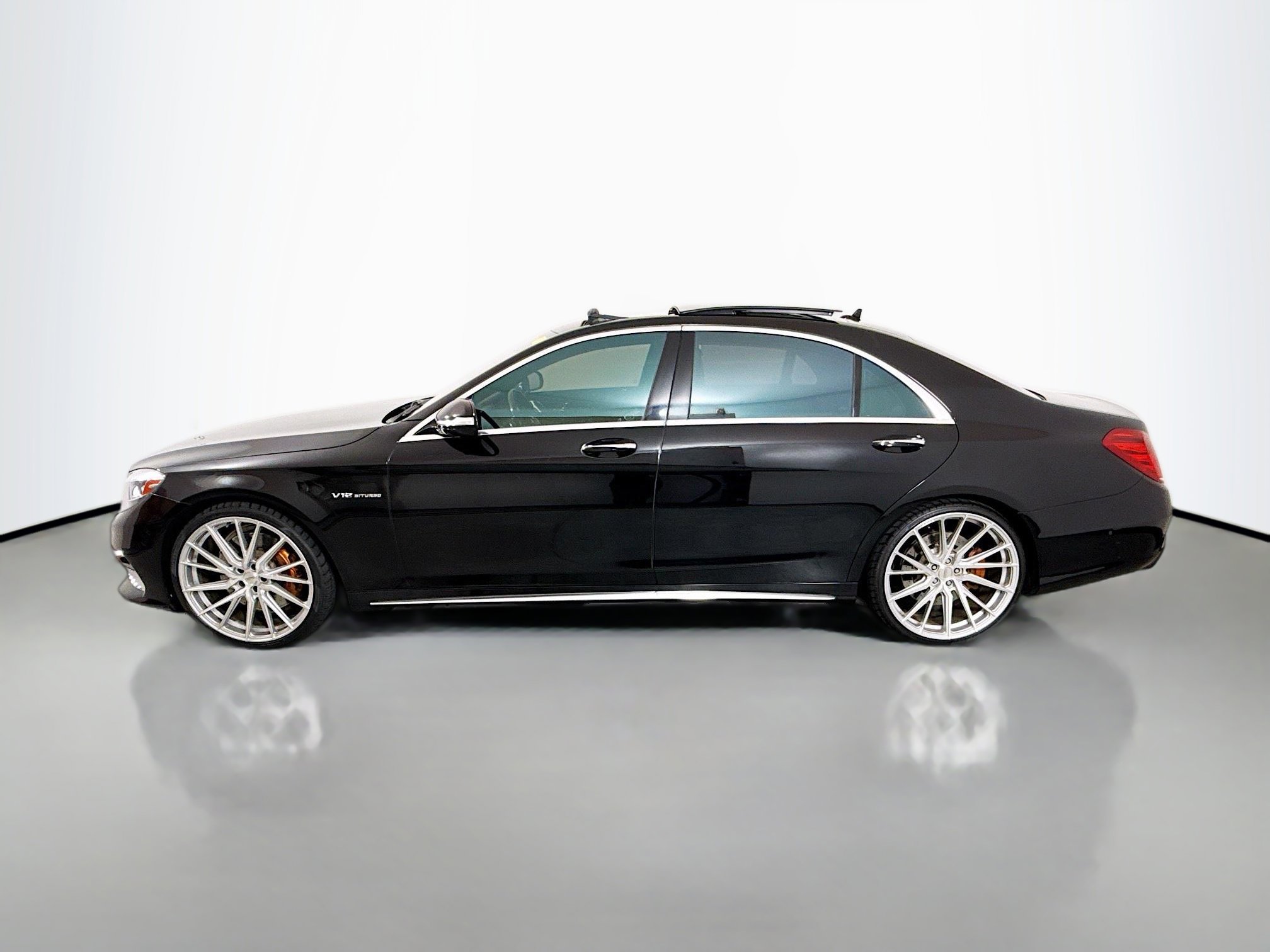 Used 2015 Mercedes-Benz S 65 AMG Sedan image 4