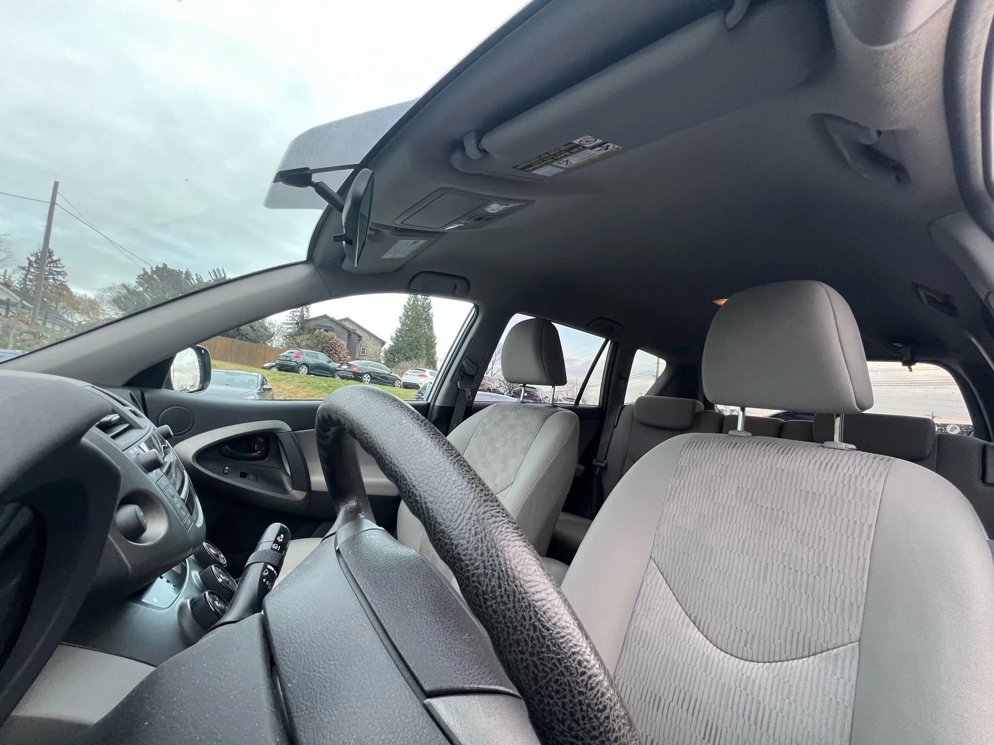 Used 2011 Toyota RAV4 4WD image 24