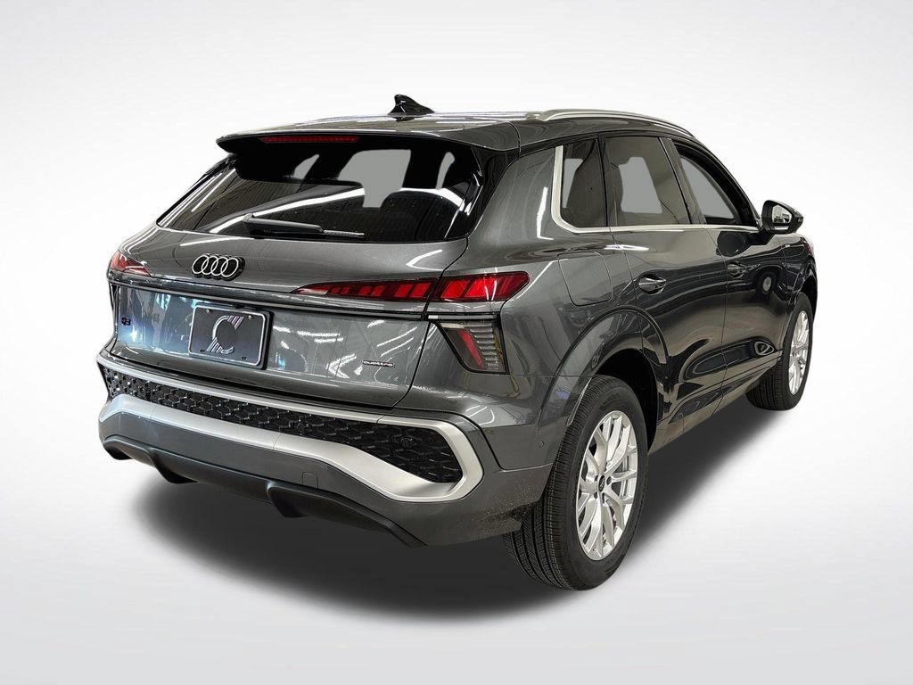 New 2026 Audi Q3 quattro 2.0T AWD/4WD image 5